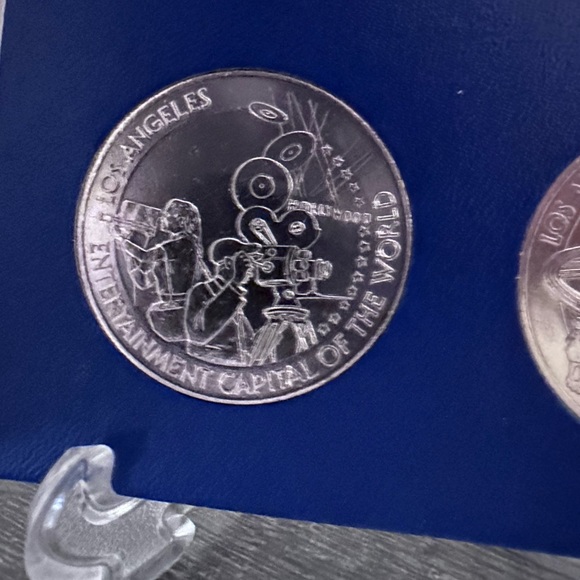 1981 Los Angeles Bicentennial Birthday Dollars Collection 6 Coin Set - Picture 11 of 16